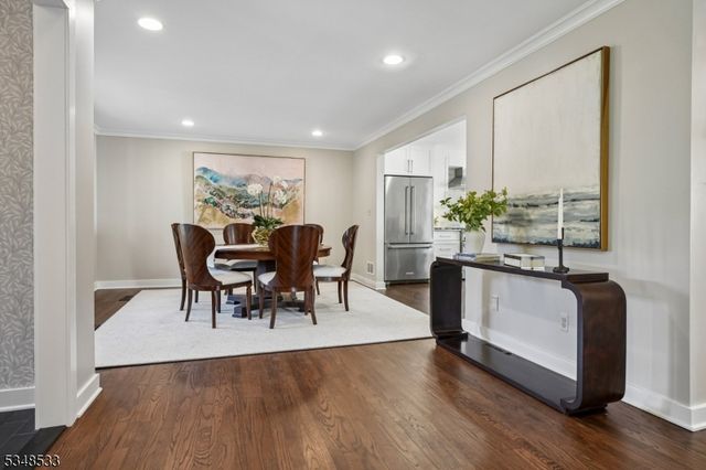 11 Meadowbrook Ct, Summit City, NJ 07901