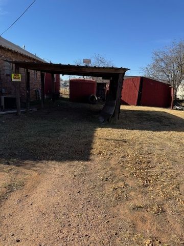 1010 Dubose Street, Quanah, TX 79252