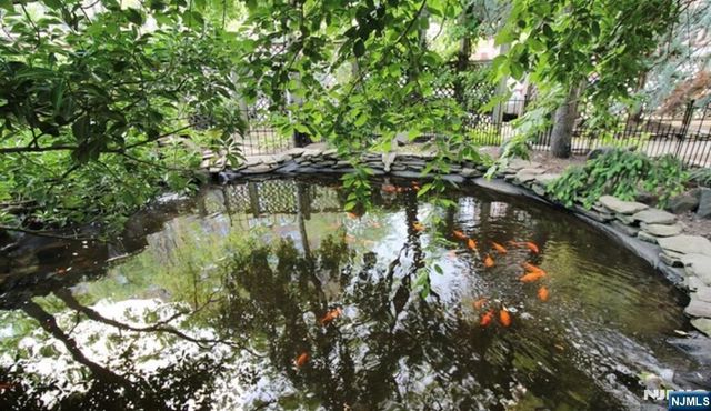 201 Saint Pauls Avenue 1W, Jersey City, NJ 07306