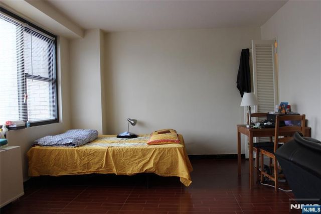 201 Saint Pauls Avenue 1W, Jersey City, NJ 07306