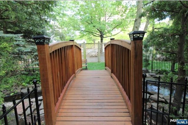 201 Saint Pauls Avenue 1W, Jersey City, NJ 07306