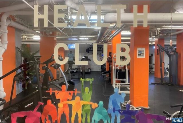 201 Saint Pauls Avenue 1W, Jersey City, NJ 07306