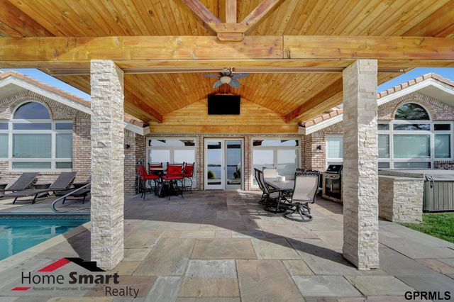 1342 Pelican Bay Place, Lincoln, NE 68528