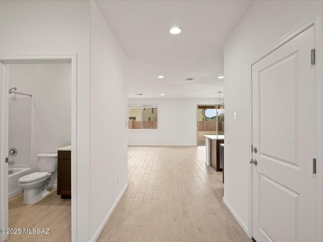 8300 S Clara Roberts Way, Tucson, AZ 85747