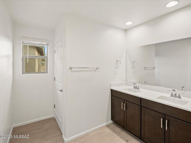 8300 S Clara Roberts Way, Tucson, AZ 85747