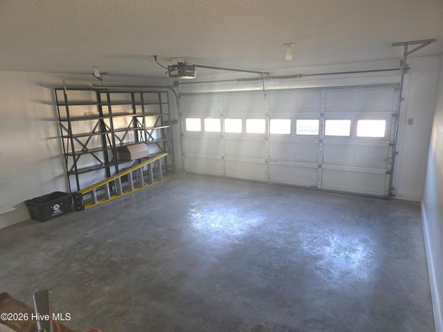 213 Pinewood Drive, New Bern, NC 28562