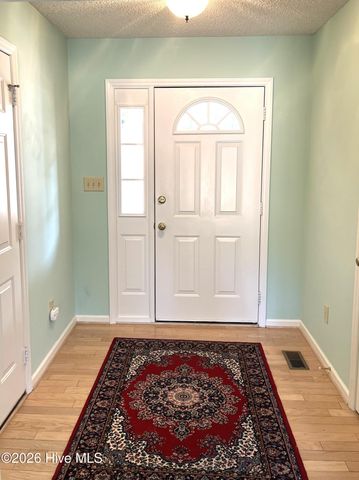 213 Pinewood Drive, New Bern, NC 28562