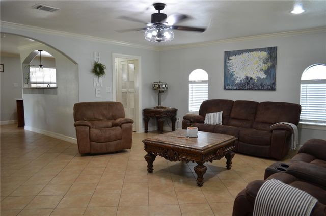 4731 High Point Lane, Houston, TX 77053