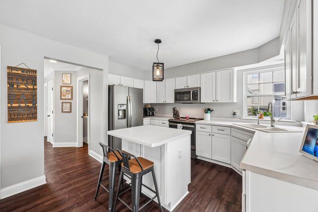 4441 S 116th STREET, Greenfield, WI 53228
