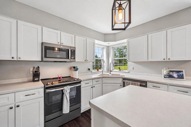 4441 S 116th STREET, Greenfield, WI 53228