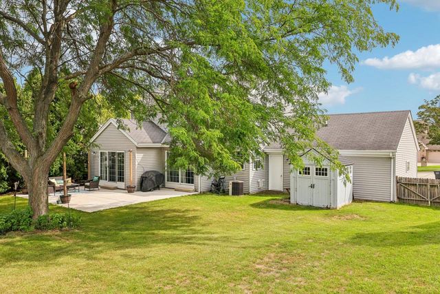 4441 S 116th STREET, Greenfield, WI 53228