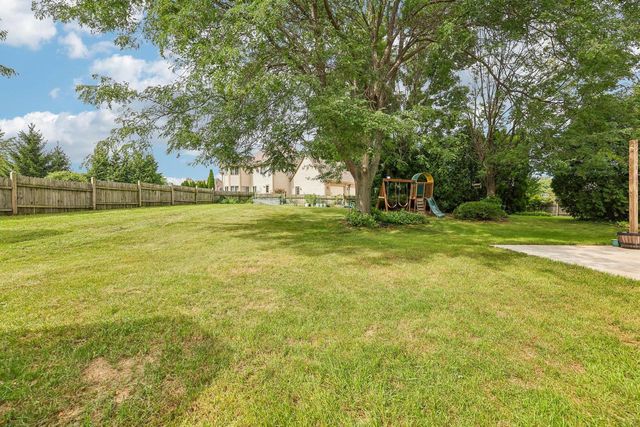 4441 S 116th STREET, Greenfield, WI 53228