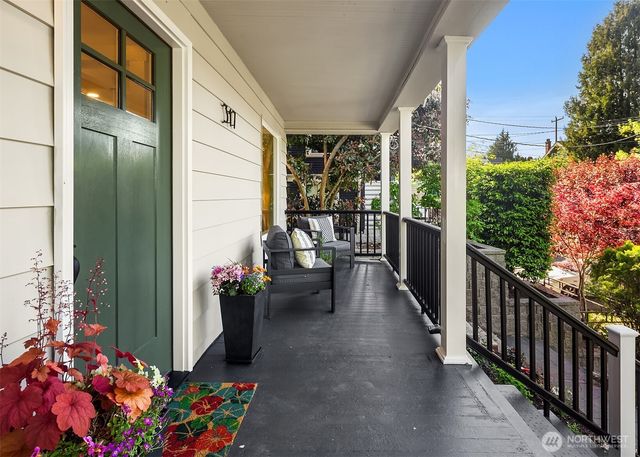 317 NE 58th Street, Seattle, WA 98105