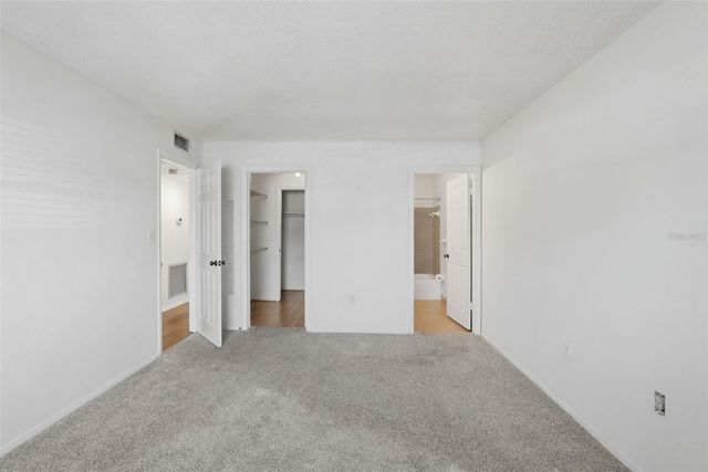 350 79TH AVENUE N 122, St Petersburg, FL 33702