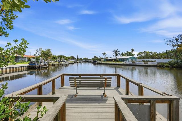 350 79TH AVENUE N 122, St Petersburg, FL 33702