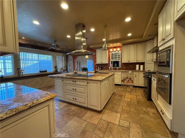 18284 9th Street, Bloomington, CA 92316