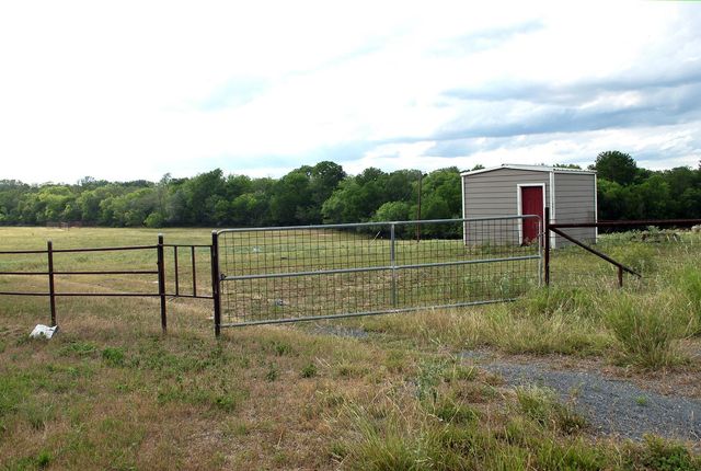 6019 Fm 3158, Dale, TX 78616