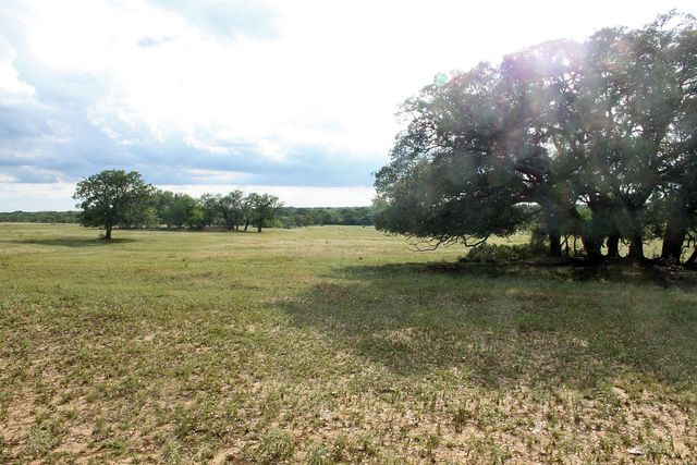 6019 Fm 3158, Dale, TX 78616