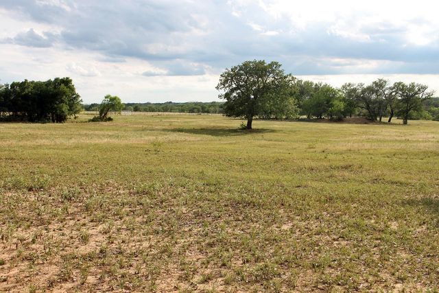 6019 Fm 3158, Dale, TX 78616