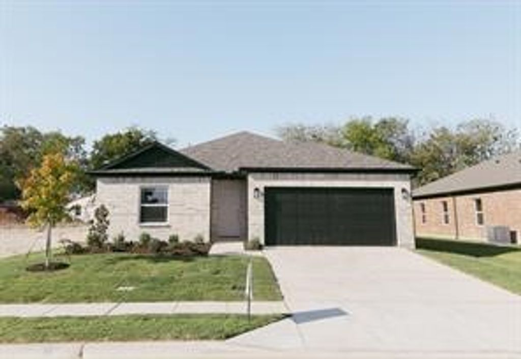1208 Anderson Crossing, Trenton, TX 75490