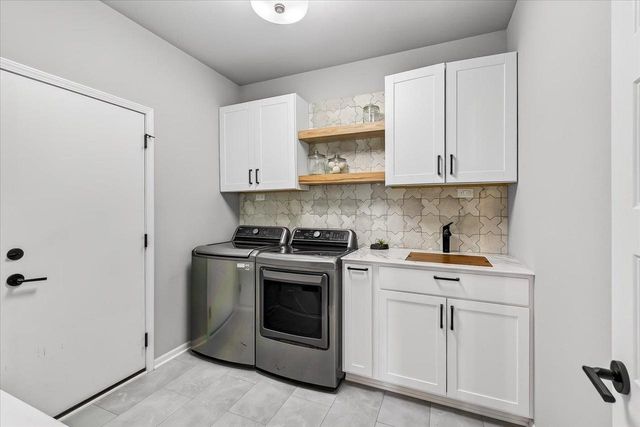 328 Sunshine Lane, Verona, WI 53593