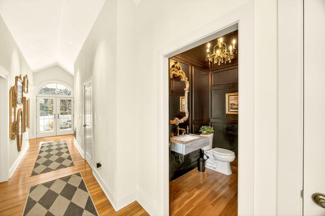 3192 Arnold Palmer Way, Medford, OR 97504