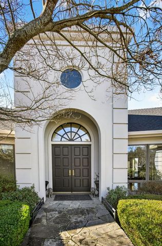 3192 Arnold Palmer Way, Medford, OR 97504