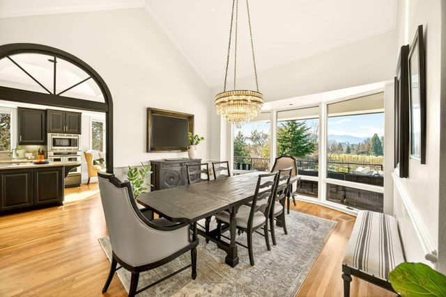 3192 Arnold Palmer Way, Medford, OR 97504