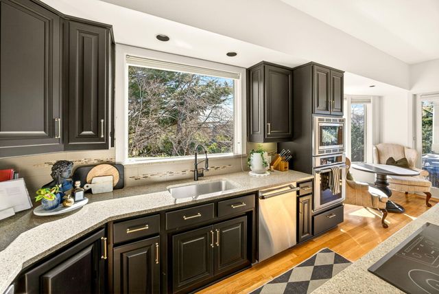 3192 Arnold Palmer Way, Medford, OR 97504