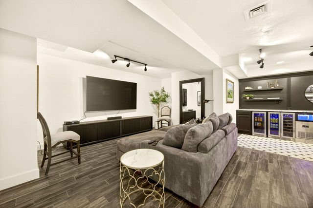 3192 Arnold Palmer Way, Medford, OR 97504