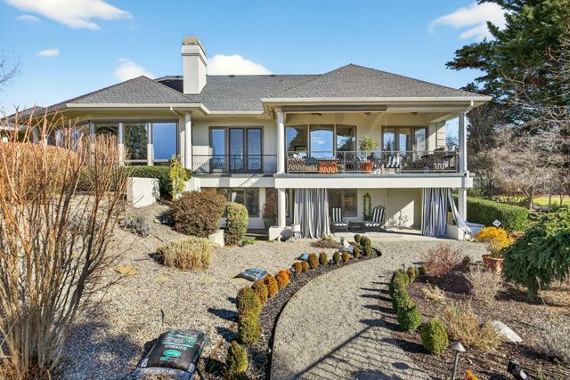 3192 Arnold Palmer Way, Medford, OR 97504