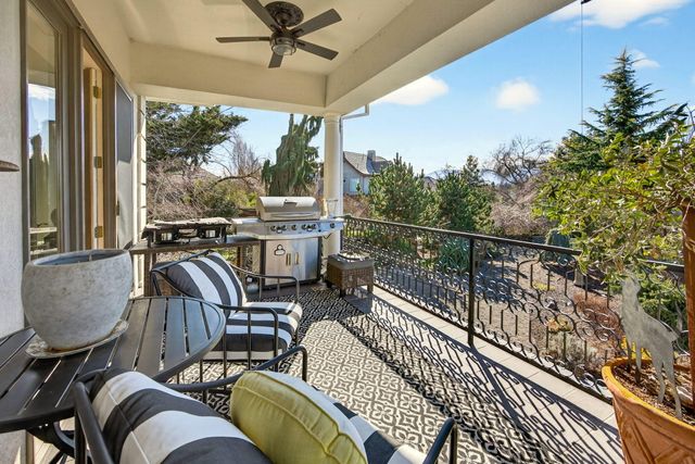 3192 Arnold Palmer Way, Medford, OR 97504