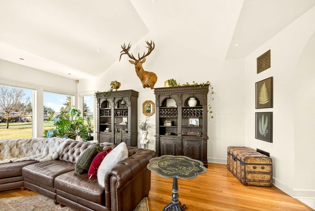 3192 Arnold Palmer Way, Medford, OR 97504