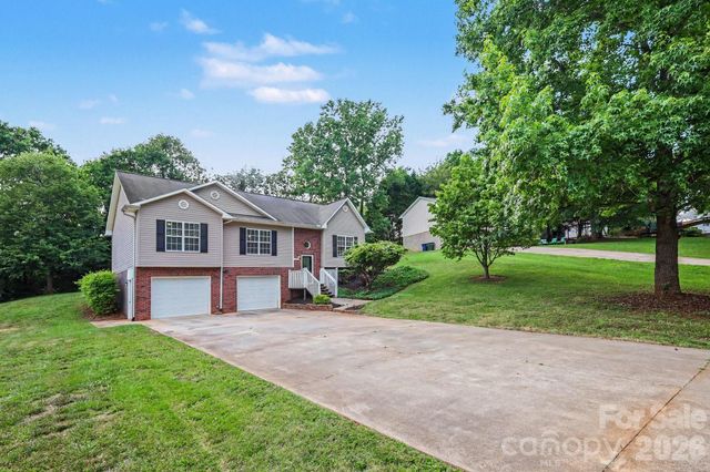 1607 Indian Springs Drive NW, Conover, NC 28613