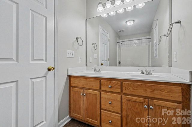 1607 Indian Springs Drive NW, Conover, NC 28613