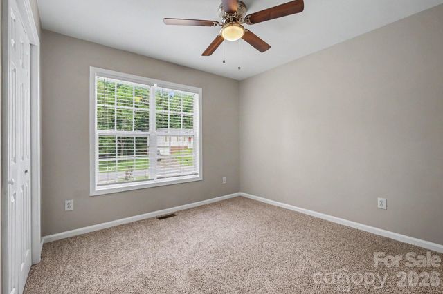 1607 Indian Springs Drive NW, Conover, NC 28613