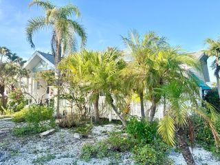 202 12TH AVENUE, Indian Rocks Beach, FL 33785