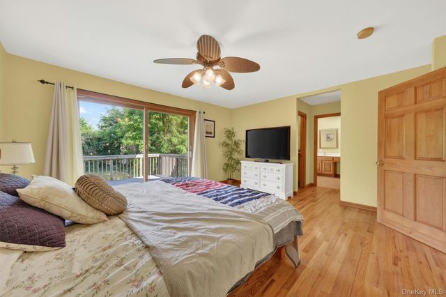 21 Huyler Drive, Hyde Park, NY 12538