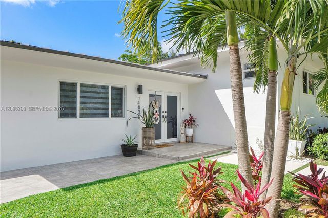 14830 N Spur Dr, Miami, FL 33161