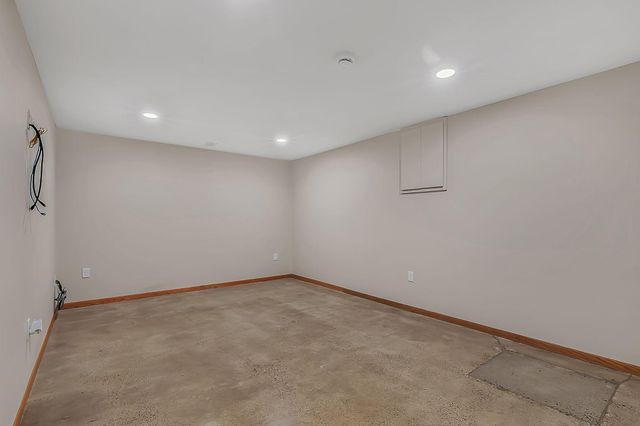 3135 Quarry Road NE, Sauk Rapids, MN 56379