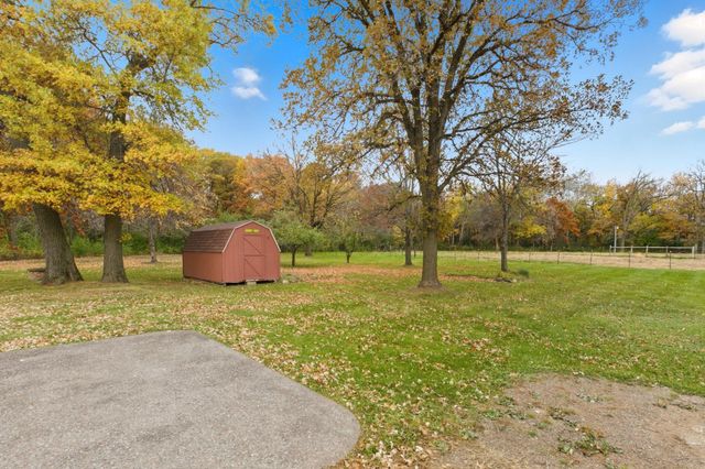 3135 Quarry Road NE, Sauk Rapids, MN 56379