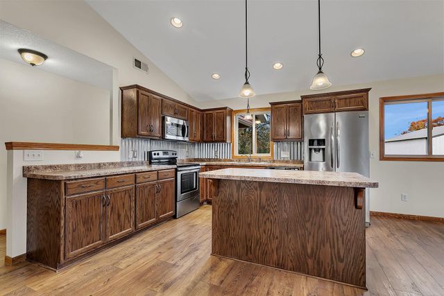 3135 Quarry Road NE, Sauk Rapids, MN 56379