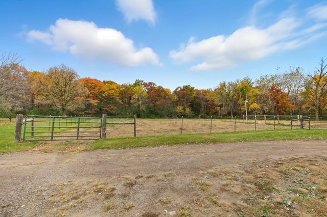 3135 Quarry Road NE, Sauk Rapids, MN 56379