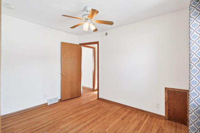 8624 Columbus Avenue S, Bloomington, MN 55420