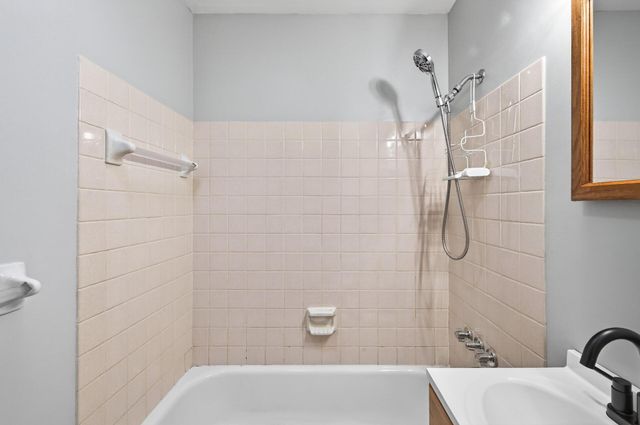 8624 Columbus Avenue S, Bloomington, MN 55420