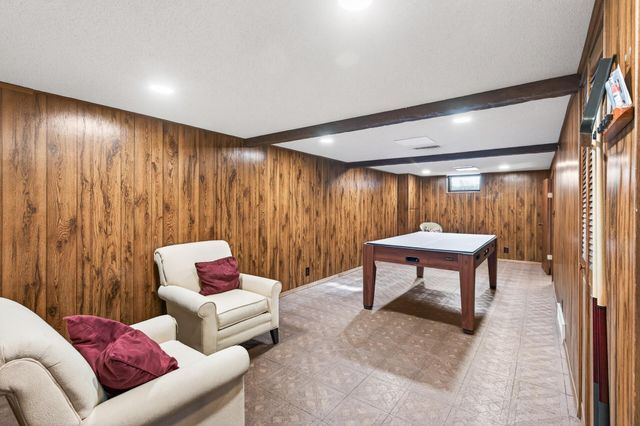 8624 Columbus Avenue S, Bloomington, MN 55420