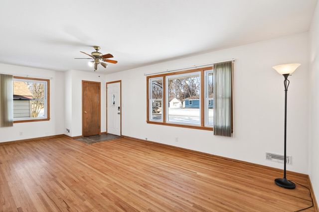 8624 Columbus Avenue S, Bloomington, MN 55420