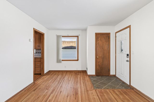 8624 Columbus Avenue S, Bloomington, MN 55420