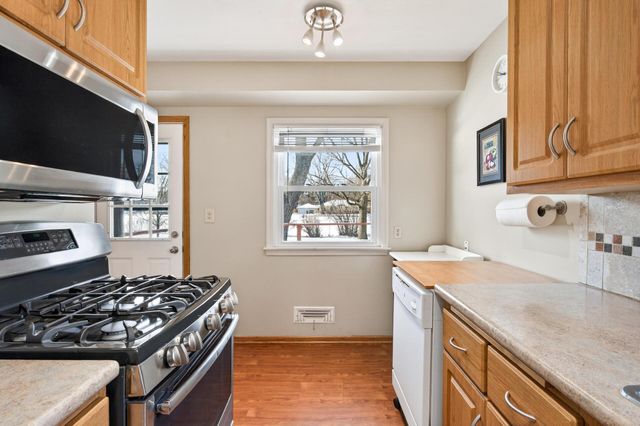 8624 Columbus Avenue S, Bloomington, MN 55420