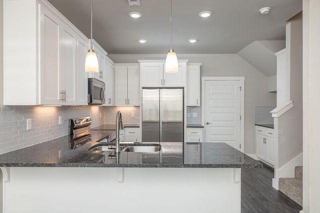 2164 Million Lane, Fayetteville, AR 72704